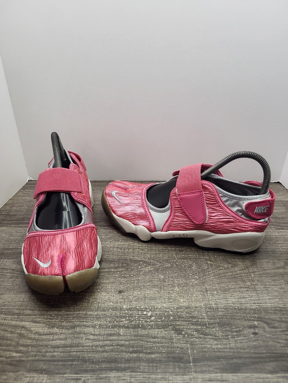 Nike Air Rift Pink 315766-601 Split Toe Shoes Womens Size 9 Rare